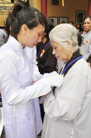 cha me trong nha nhu phat o doi 2
