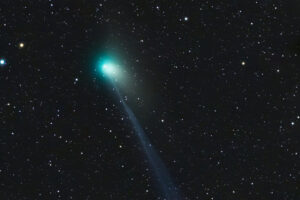 Comet ZTF and its apparent three tails pillars