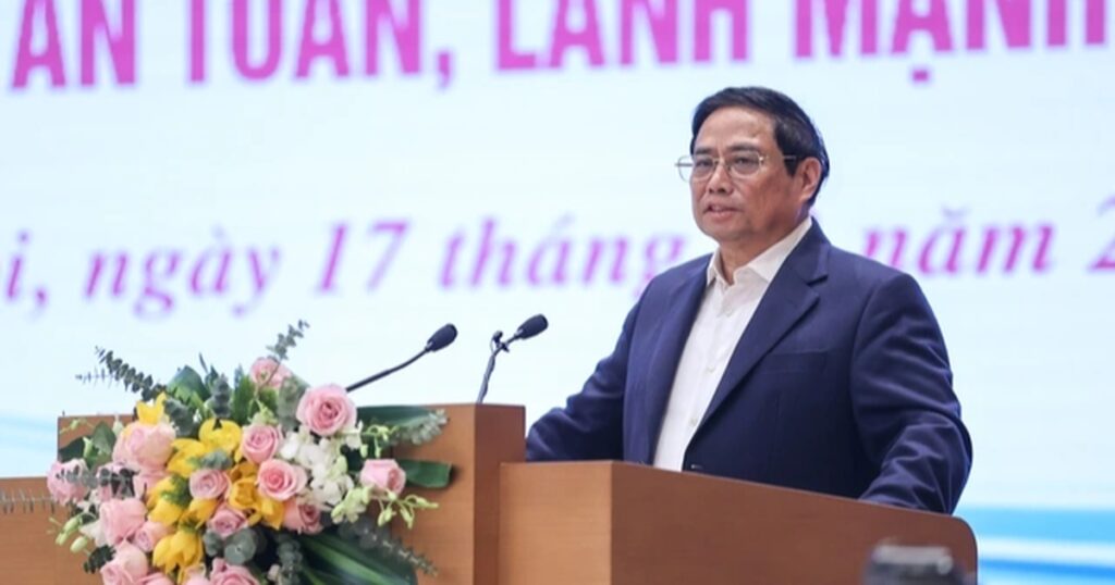 Thủ tướng đề nghị phân tích giá bất động sản phù hợp thu nhập chưa 1 thu tuong pham minh chinh crop 1676599512133