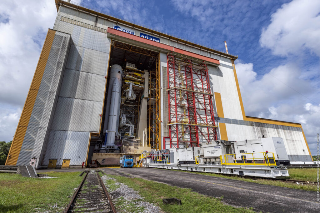 Ariane 5 rocket for the Juice launch being transferred to final assembly pillars