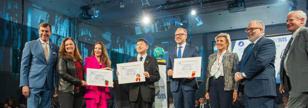 ESA nhận Giải thưởng Không gian Bảo vệ Khí hậu 1 ESA receives Space for Climate Protection Award pillars