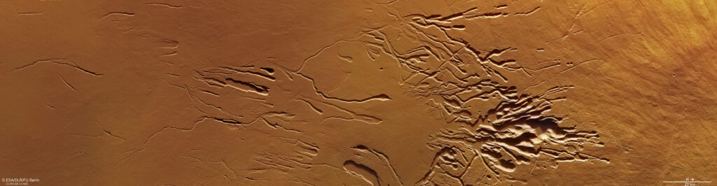 The flanks of Ascraeus Mons pillars