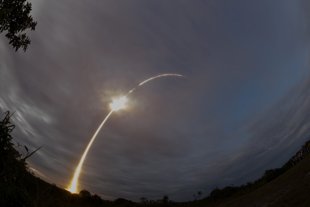 1688740355 Ariane 5 VA261 liftoff pillars