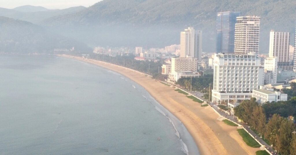 binh dinhchot thoi han doi khach san che khuat tam nhin ra biendoan cong 2 crop 1703746230401