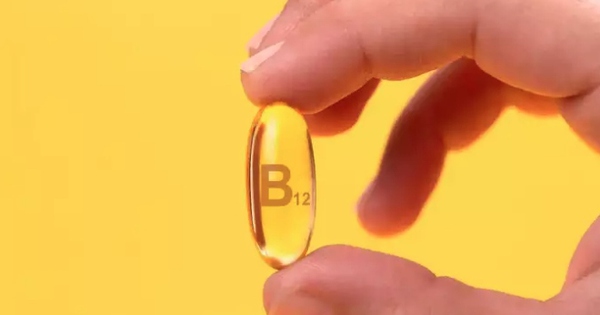 vitamin b12 1713858819003610296755 0 0 413 660 crop 1713859113998990152288