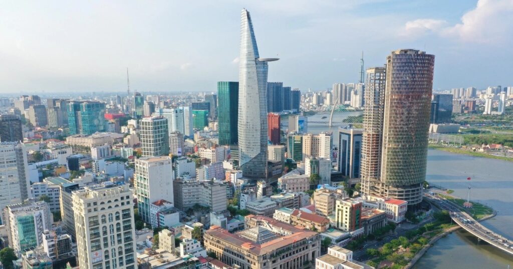 Từ bài học nhớ đời, doanh nghiệp địa ốc dồn lực bán thứ thị trường cần 1 z547548190541816ff511cc96dce76256d6f1c6fbfd378 2 crop 1718148485146
