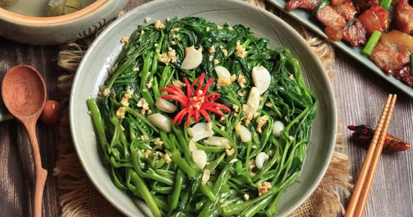 nguoi benh tieu duong an rau muong 1722586129098651540470 0 0 411 657 crop 172258613423174133249