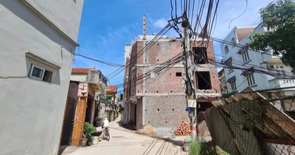 23992363042896674611286626043645708323882080n crop crop 1725476034734