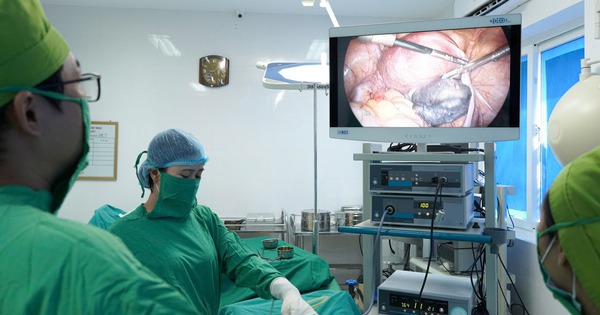 Cô gái 20 tuổi ở Phú Thọ bị u nang buồng trứng xoắn khi mang thai ở tuần thứ 9 may mắn thoát nạn 1 u nang buong trung xoan 17274507784701350446676 86 0 1366 2048 crop 17274509072632078875731