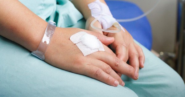 Người phụ nữ 49 tuổi ở Phú Thọ phải cắt tử cung vì hàng chục khối u xơ lớn, nhỏ từ dấu hiệu nhiều phụ nữ Việt mắc phải 1 u xo tu cung5 17281210588871169097456 0 0 500 800 crop 17281210648721154449541