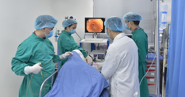 Cô gái 23 tuổi ở Hải Dương nôn ra máu, nhập viện gấp thừa nhận làm việc này trong buổi liên hoan 1 viem loet da day 5 1732522857511319258336 93 94 534 800 crop 17325231267501648555256