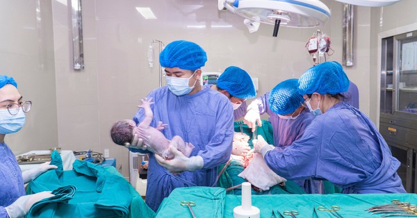 Sản phụ 22 tuổi bị tan máu bẩm sinh may mắn được cứu sống, bác sĩ khuyến cáo trước khi kết hôn nên làm việc này 1 san phu 1735980961479711301645 85 0 1365 2048 crop 17359811193511816031819