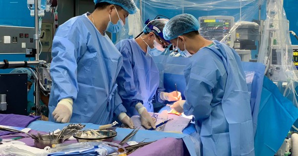 benh tim bam sinh 1743042183858295265512 170 0 1070 1440 crop 17430422501691553362786