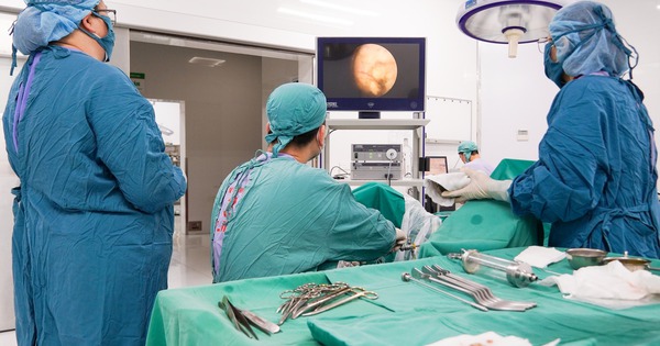 Người đàn ông không thể tiểu tiện vì bị u tiền liệt tuyến, nam giới sau 50 tuổi có dấu hiệu này cần cảnh giác 1 tien liet tuyen 1742358325098238716415 32 0 1312 2048 crop 17423584472152012846753