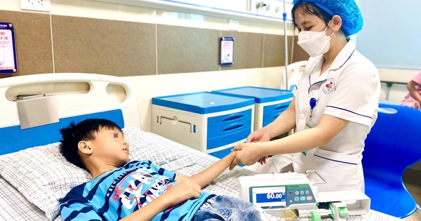 Bé 10 tuổi ở Phú Thọ bị sốc nhiệt, nhập viện gấp do dùng điều hòa sai cách 1 base64 1749453085207173754107 146 0 1396 2000 crop 17494532720611159148032