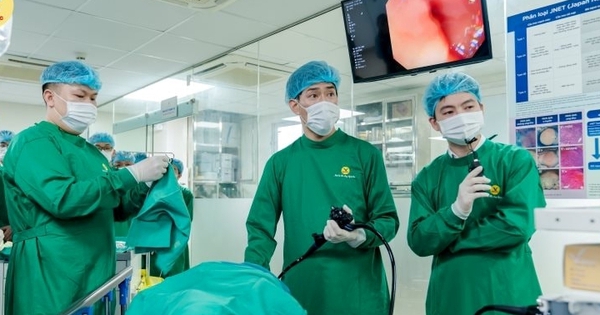 Người đàn ông bàng hoàng phát hiện ung thư thực quản thừa nhận từng điều trị bệnh nguy hiểm này cách đây 3 năm 1 ung thu 17491820488961592143999 0 54 450 774 crop 1749182441741274897984