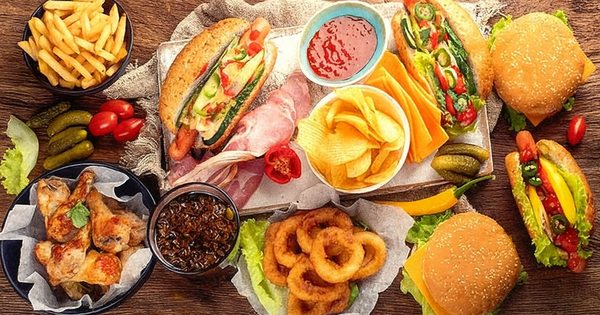 Hóa ra đây là những nhóm thực phẩm làm tăng nguy cơ ung vú mà hàng triệu người vẫn ăn hàng ngày 1 3f69dd1e f352 493f 97d9 a4909d5f7927 17552345637411629034225 0 0 960 1536 crop 17552347446361400333346
