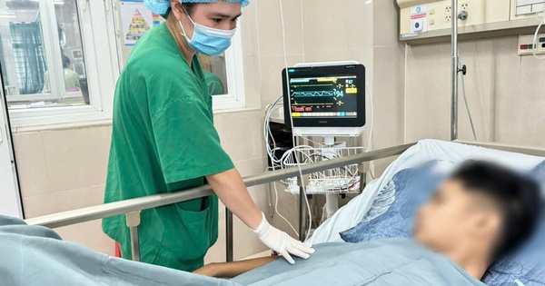 Báo động đỏ toàn viện cứu nam thanh niên 17 tuổi đa chấn thương nặng do tai nạn giao thông 1 53916028812304828124454167486199233971301184n 17563726257061290006641 108 0 908 1280 crop 17563726984861651003089