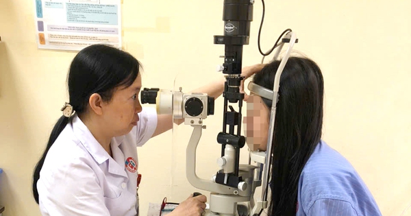 Cô gái 20 tuổi ở Quảng Ninh nhập viện vì sai lầm khi đeo kính áp tròng 1 53973587810969120292244347652788728826469048n 17565096139181449000953 0 0 600 960 crop 1756509698507234747514