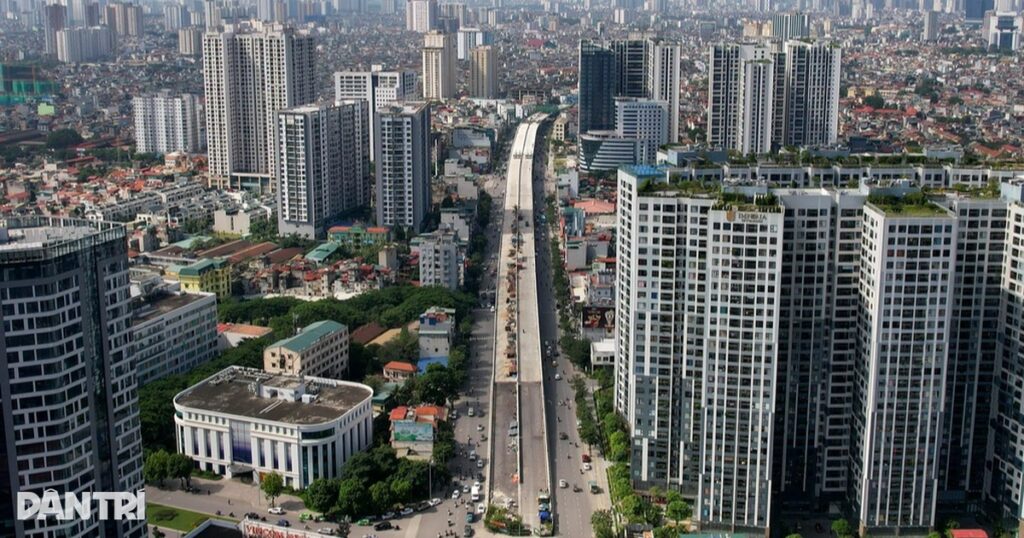 Nguồn cung lệch pha đẩy giá chung cư Hà Nội tiệm cận TPHCM 1 chuyen gia nguon cung lech pha day gia nha ha noi tiem can tphcm cropped 1760704064024