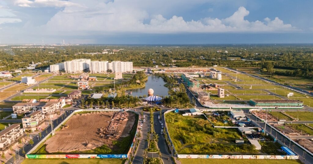 Hạ tầng đẩy mạnh đầu tư, thị trường bất động sản Cần Thơ hưởng lợi 1 dji202510051714100045d cropped 1761267444166
