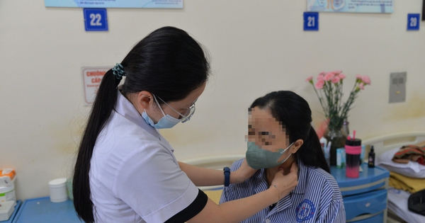 Hay hồi hộp, bướu cổ to, cô gái 26 tuổi được phát hiện mắc bệnh cực hiếm 1 edit dsc3971 scaled 1761306141498 17613065216351483160978 0 0 1250 2000 crop 17613065273731734173036