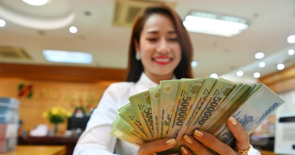 giao dich ngan hang 25tien tuan cropped 1765421221795