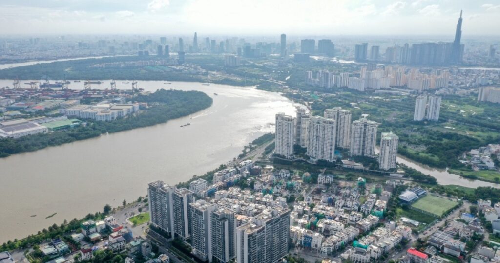 Kiếm 50 triệu đồng/tháng vẫn khó mua nhà, dưới 30 triệu gần như bất khả thi 1 trungtamhanhchinhtrinhgnuyen28 3 cropped 1765492533588