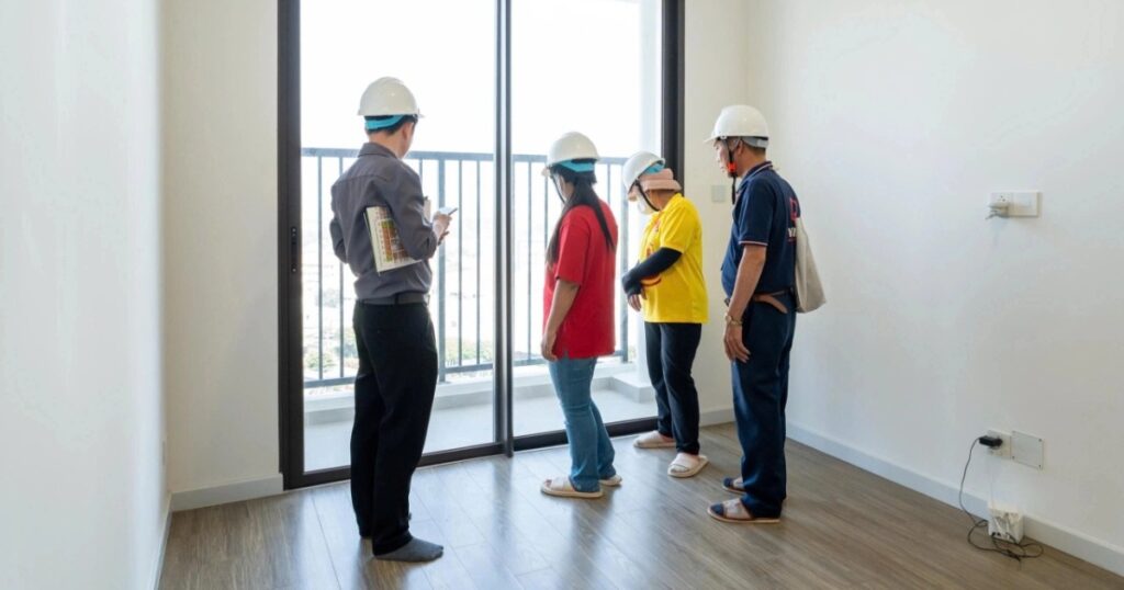 Doanh nghiệp bất động sản "chạy nước rút" trước Tết Nguyên đán 1 z7379365470737121ed56a488e94ebe83982f25fa1cdee edited cropped 1769498309717