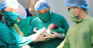 sinh con tuoi 60 1774093021959635472542 172 172 1344 2048 crop 17740931458591962277941