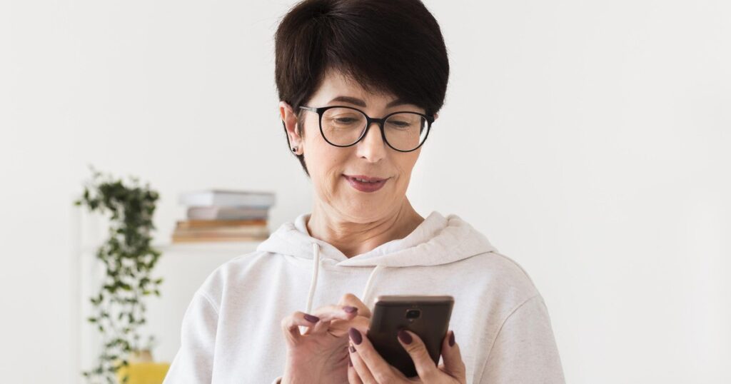 song tho 2 1777006386623566006435 72 0 2195 3397 crop 17770064122561750850911