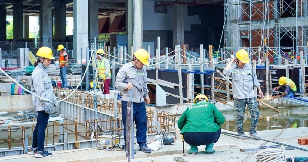Loạt dự án trung tâm TPHCM triển khai trở lại, giá căn hộ lập đỉnh mới 1 lam du an cropped cropped 1784615209440
