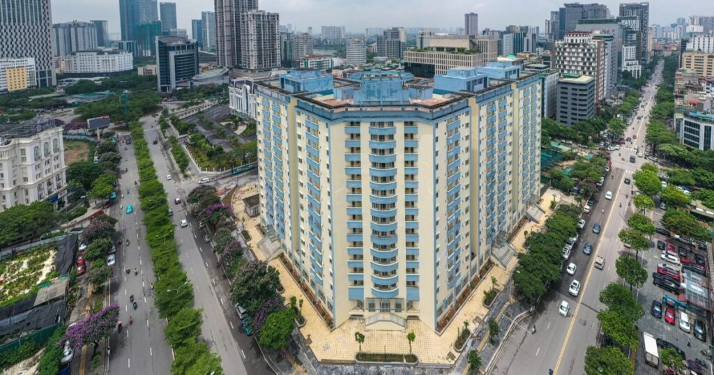 Một lô đất đấu giá 231m2 ở Cầu Giấy có giá khởi điểm gần 41 tỷ đồng 1 mot lo dat dau gia o cau giay co gia khoi diem gan 41 ty dong cropped 1788058434427