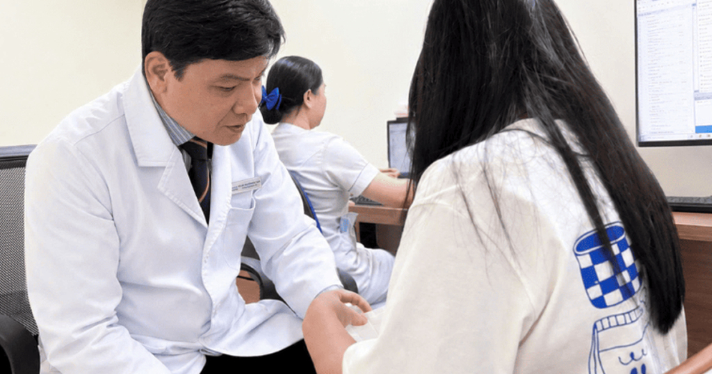 Bé 13 tuổi phát hiện nốt ruồi son hóa u máu sau 4 năm: Bác sĩ khuyến cáo dấu hiệu tuyệt đối không chủ quan 2 u mau 17879120444581766606118 0 0 472 756 crop 17879121771952001836877