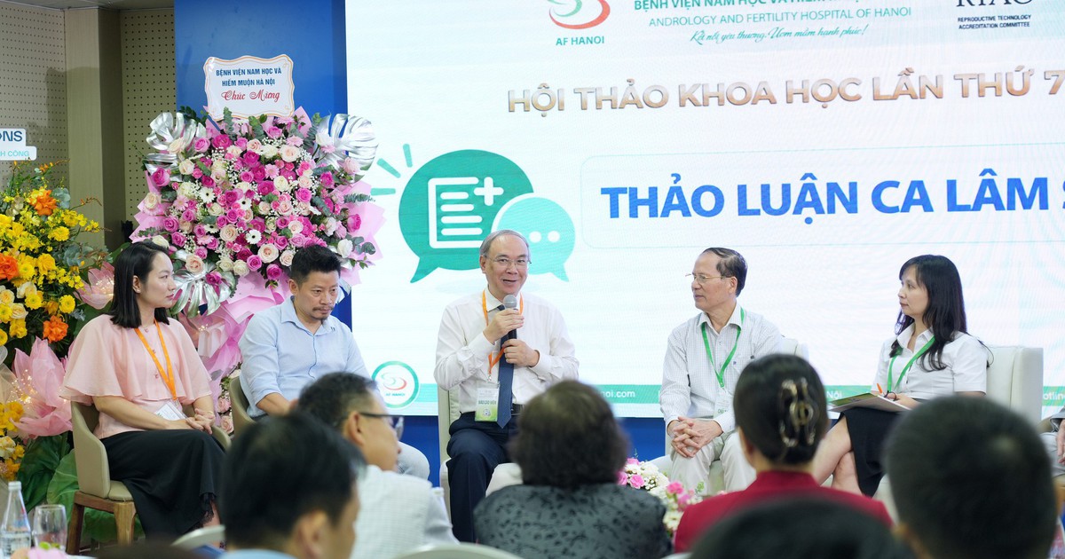 cac chuyen gia bac si cung nhau thao luan ve ca benh lam sang 17897377272151377532665 85 0 1685 2560 crop 17897378102451718555321
