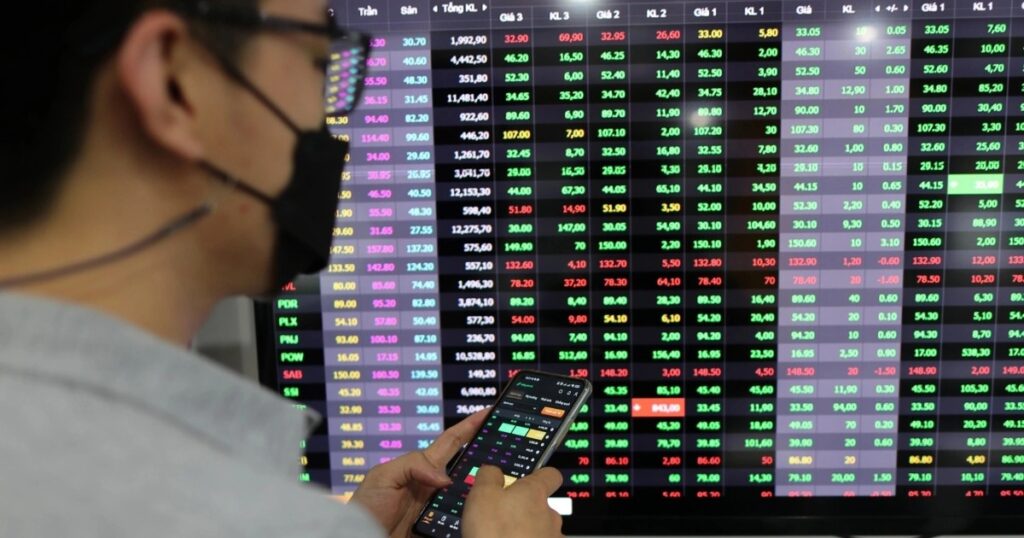 27 cổ phiếu sắp đón dòng tiền 240 triệu USD, VN-Index có bật tăng? 1 chung khoan hai long 13 9 cropped cropped 1789306788452